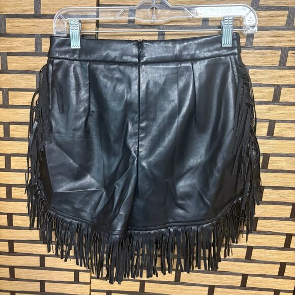Nasty Gal Black Fringe Faux Leather Shorts Size 4 - Picture 2 of 8